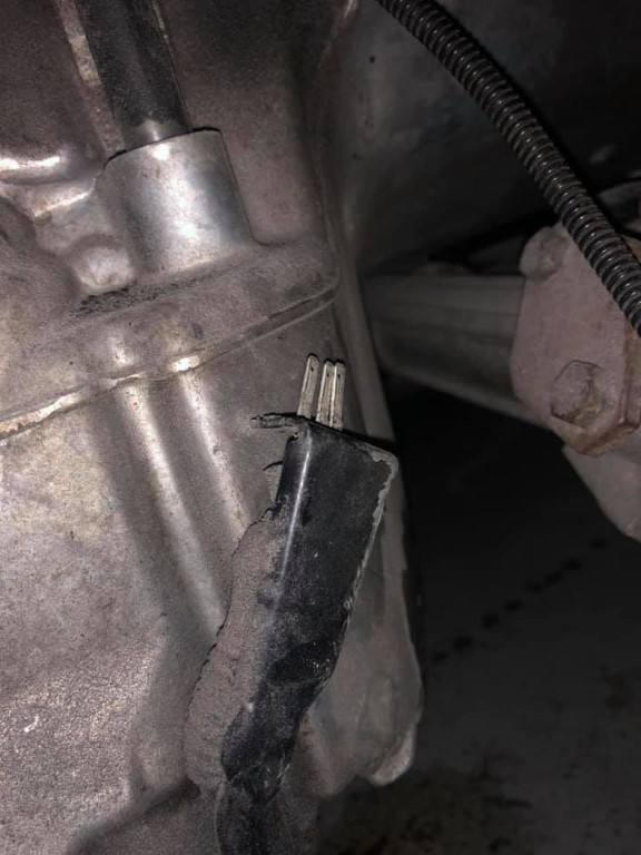 E30 Oil Level Sensor Replacement Connector Huggins Racing